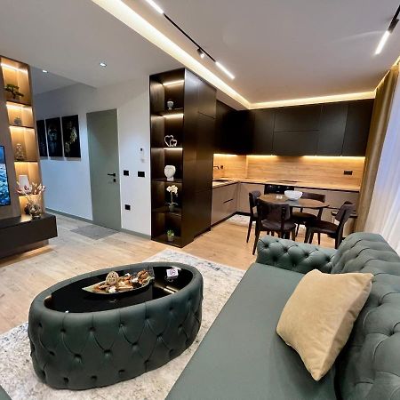 Queens Luxury Apartments Tiranë Eksteriør bilde