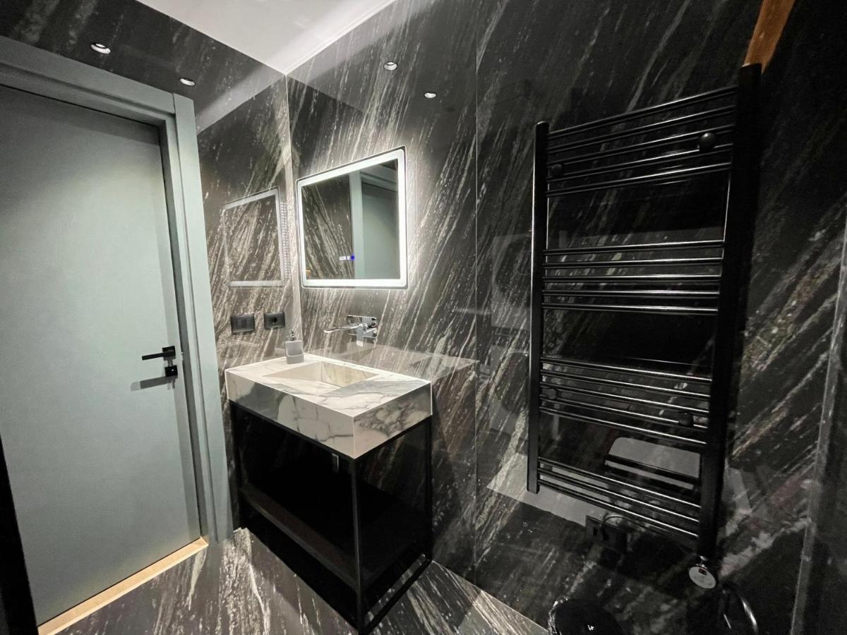 Queens Luxury Apartments Tiranë Eksteriør bilde