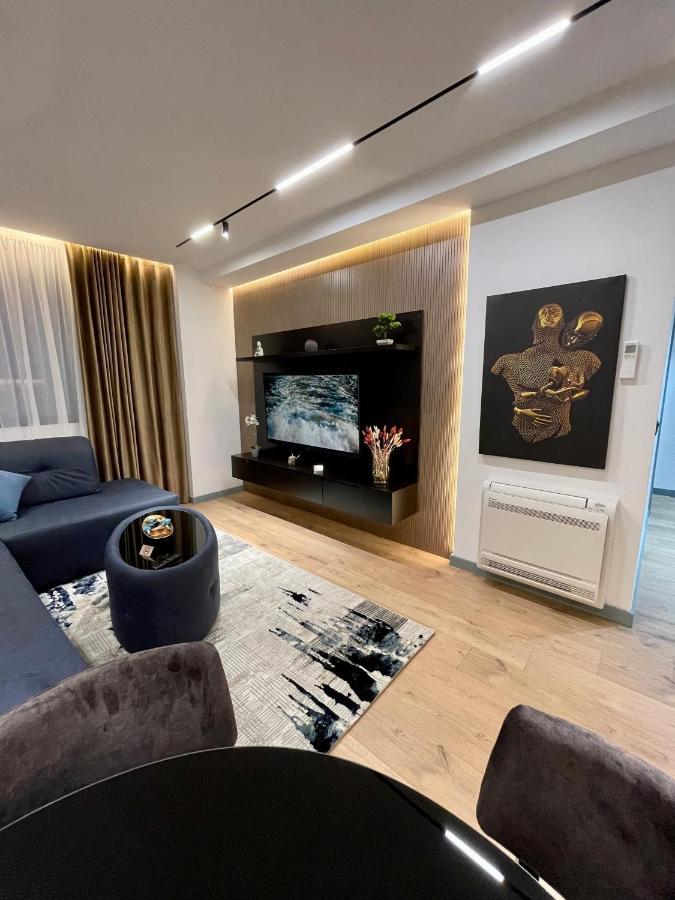 Queens Luxury Apartments Tiranë Eksteriør bilde