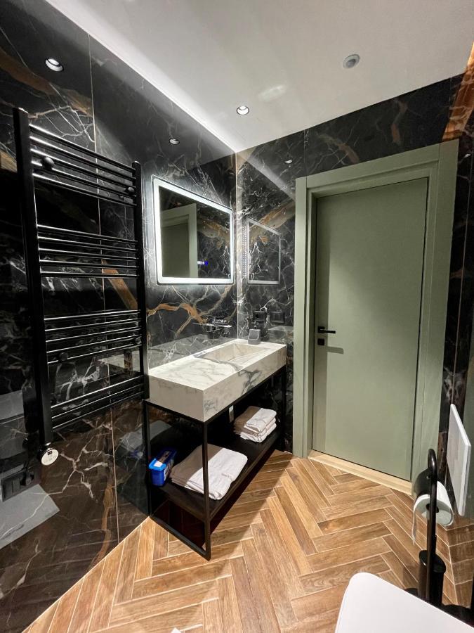 Queens Luxury Apartments Tiranë Eksteriør bilde