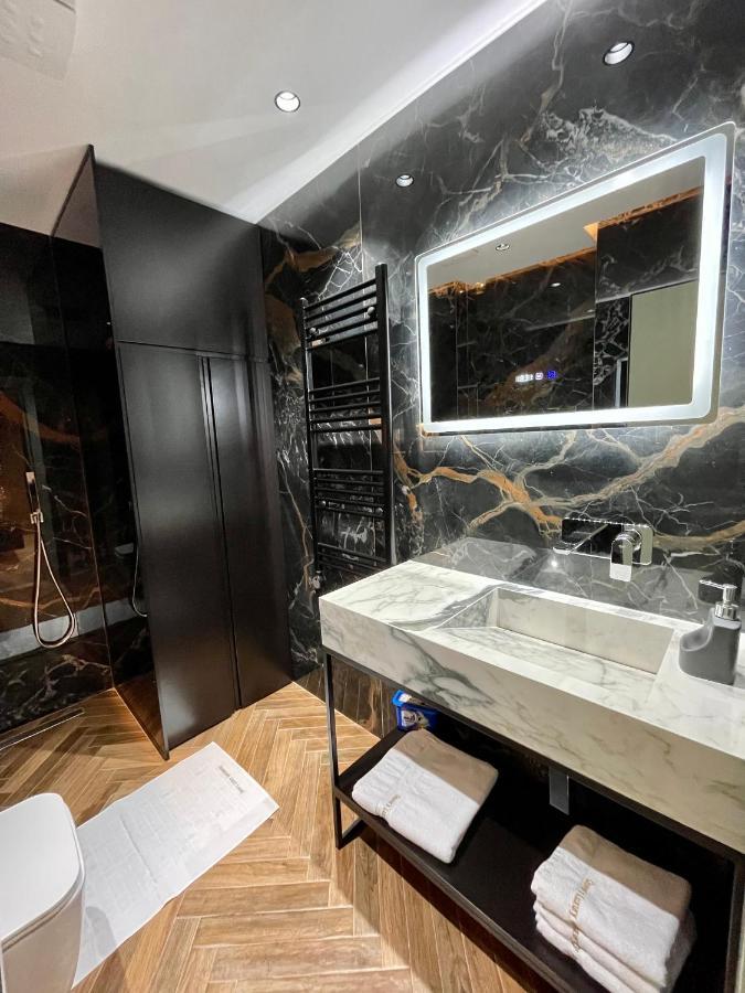 Queens Luxury Apartments Tiranë Eksteriør bilde