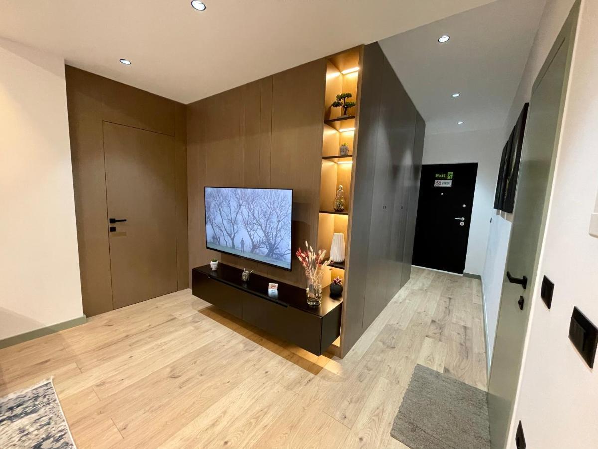 Queens Luxury Apartments Tiranë Eksteriør bilde