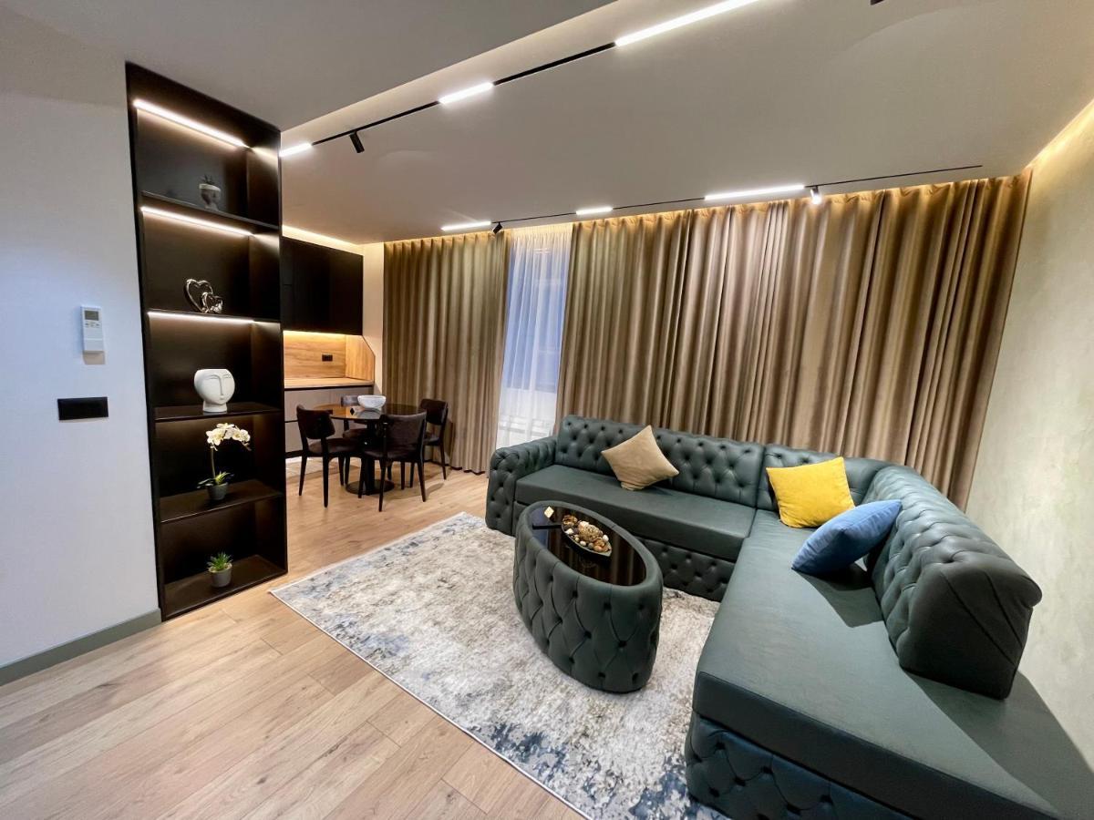 Queens Luxury Apartments Tiranë Eksteriør bilde