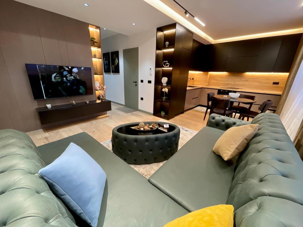 Queens Luxury Apartments Tiranë Eksteriør bilde