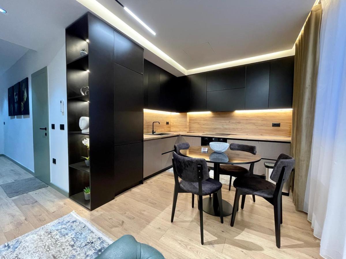 Queens Luxury Apartments Tiranë Eksteriør bilde