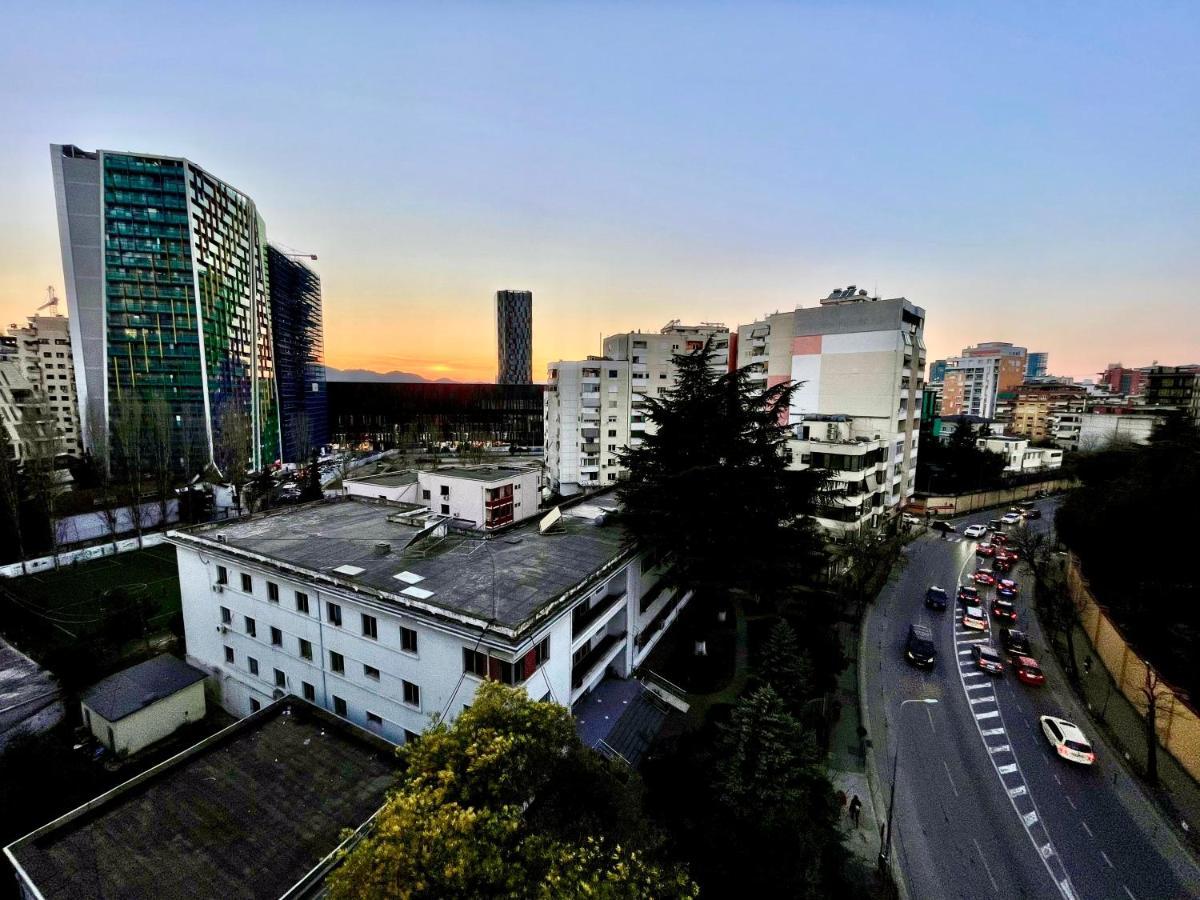 Queens Luxury Apartments Tiranë Eksteriør bilde